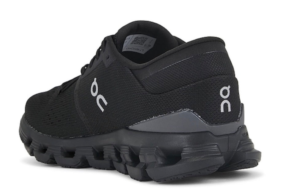 Cloud X 4 Sneaker / Hombre