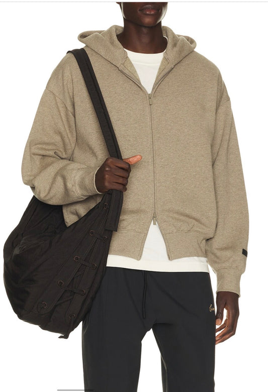 Classic Fit Fleece Zip Up Hoodie / Hombre