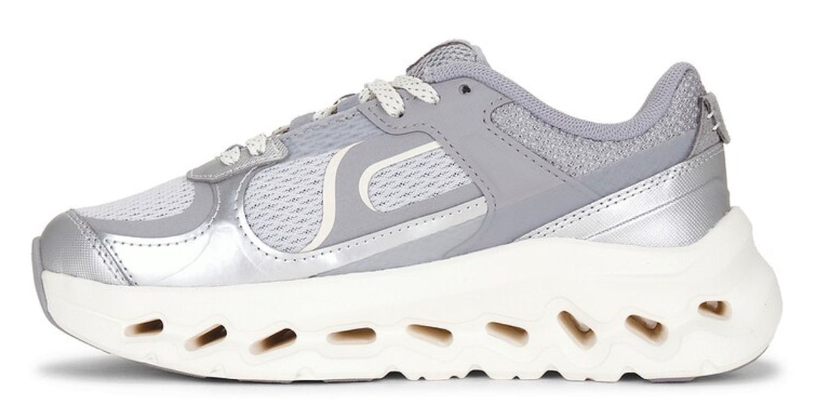 Cloudtilt Arc Sneaker / Dama