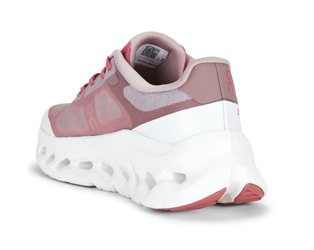 Cloudtilt Remix Sneaker / Dama