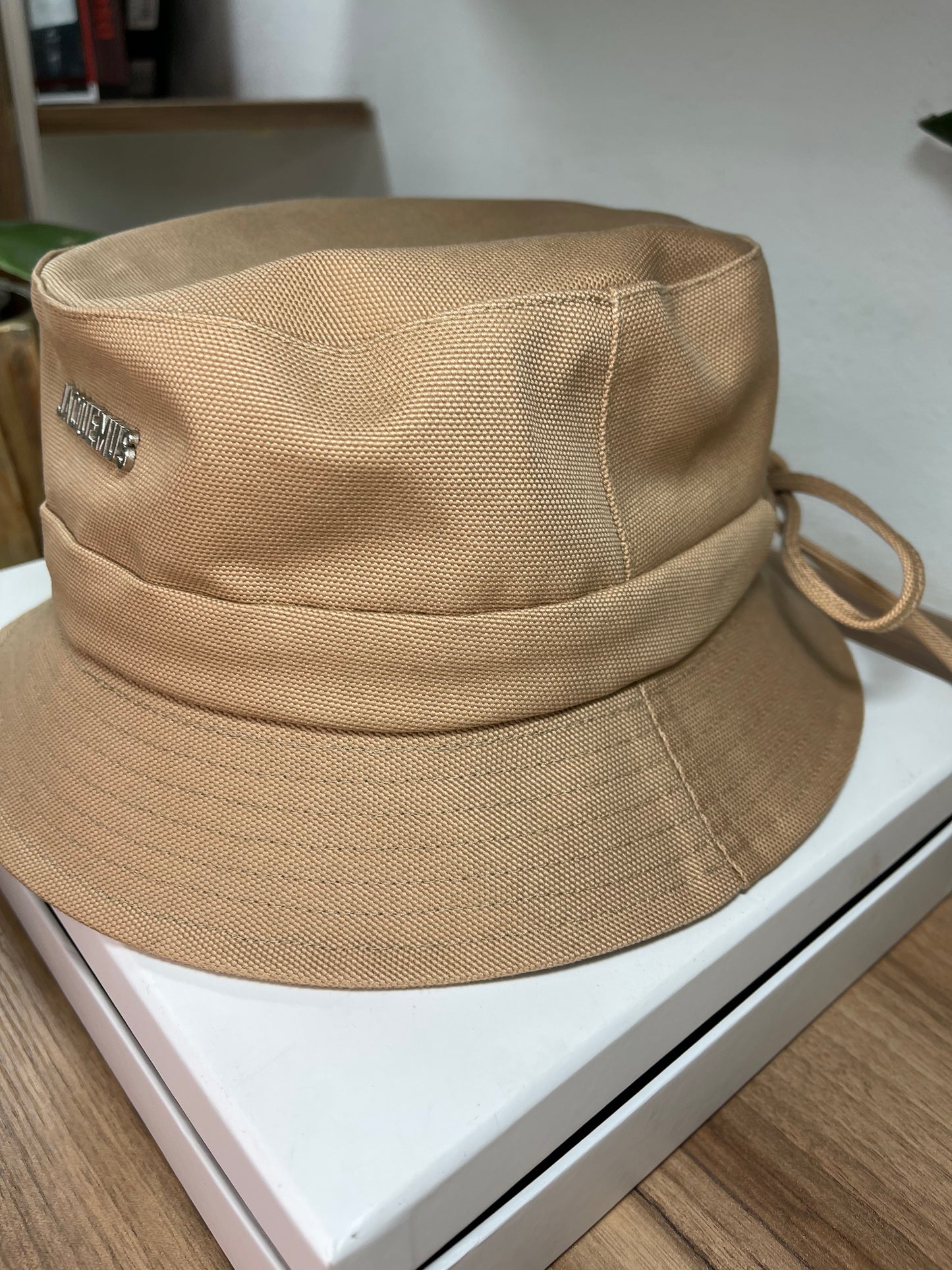 JACQUEMUS hat