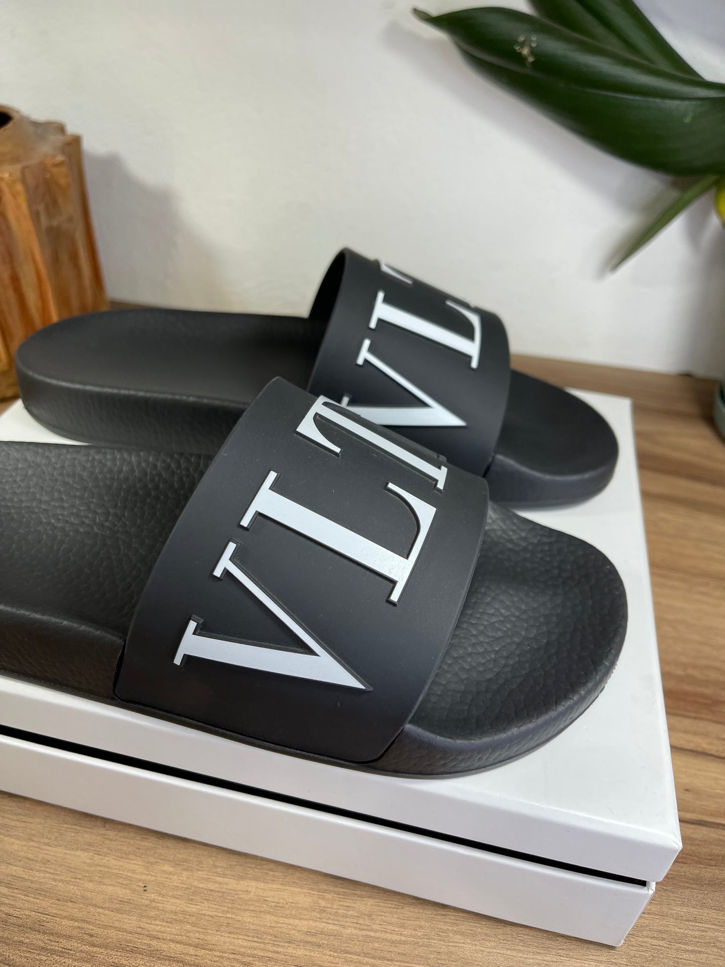 VALENTINO slides