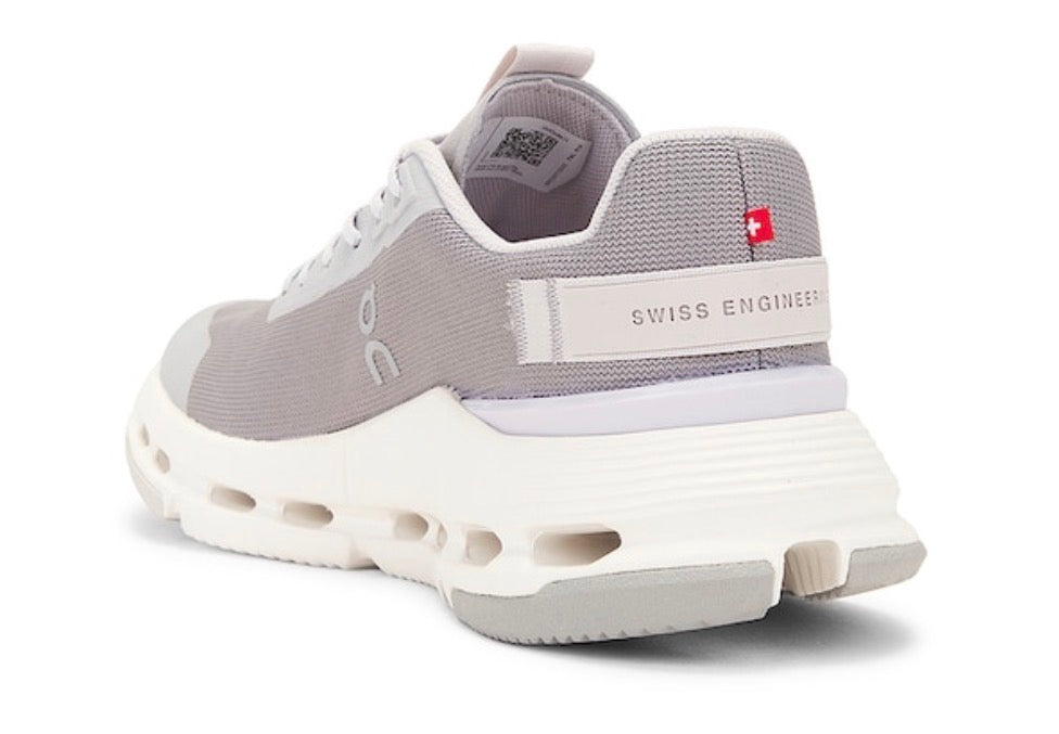 Cloudnova Form 2 Sneaker / Dama