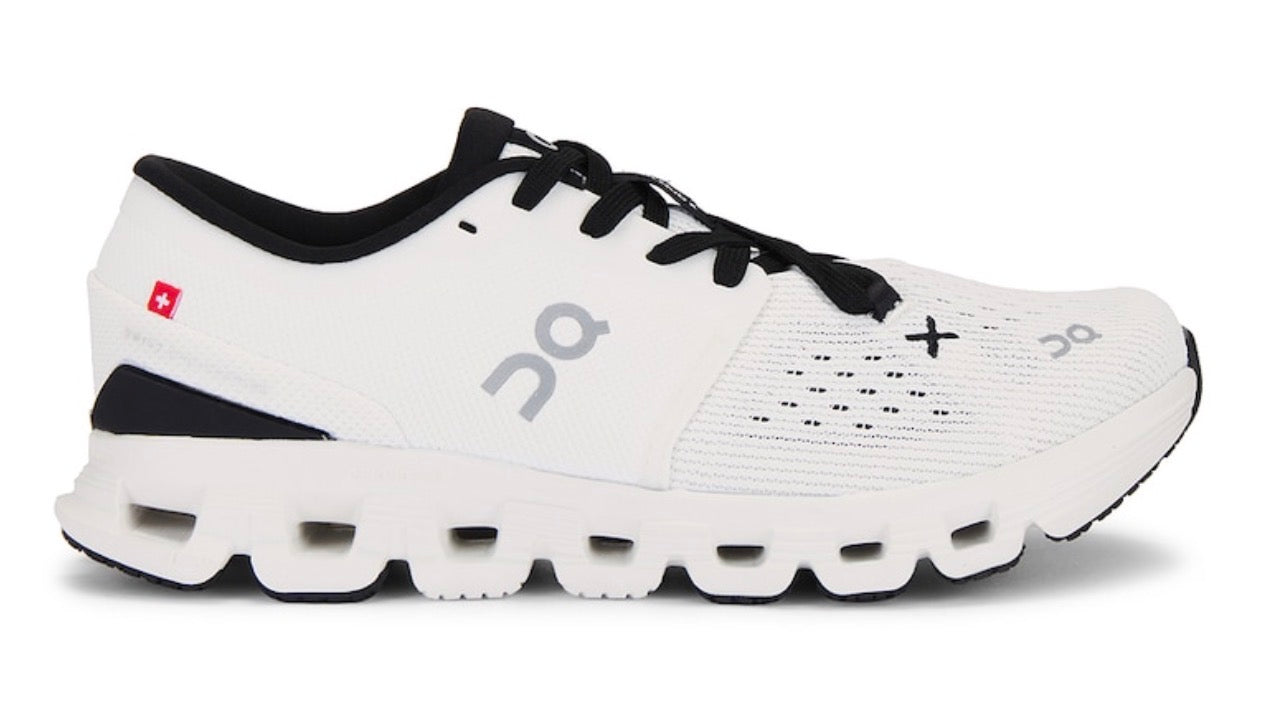Cloud X 4 Sneaker / Dama