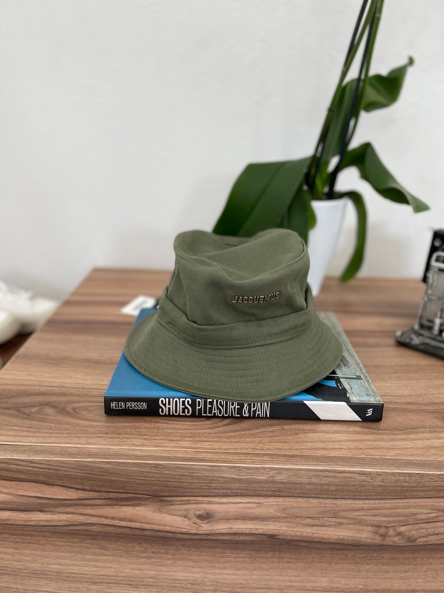 JACQUEMUS bucket hat