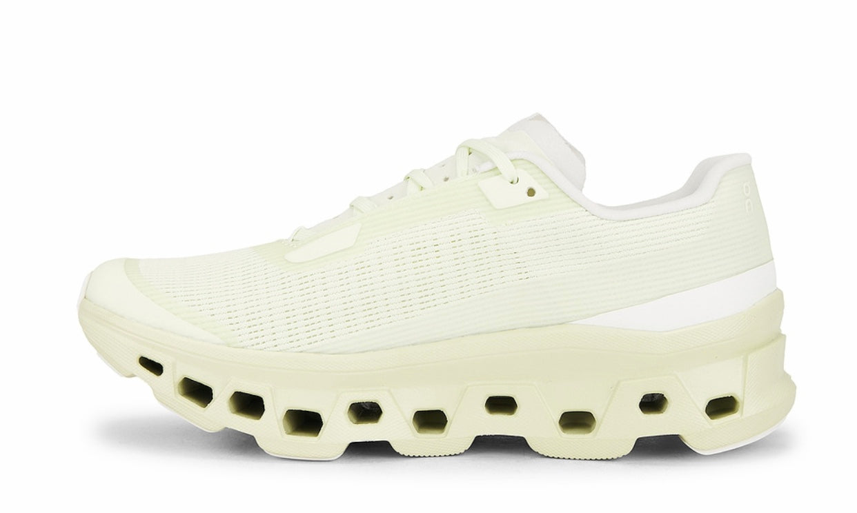 Cloudmonster Void / Dama