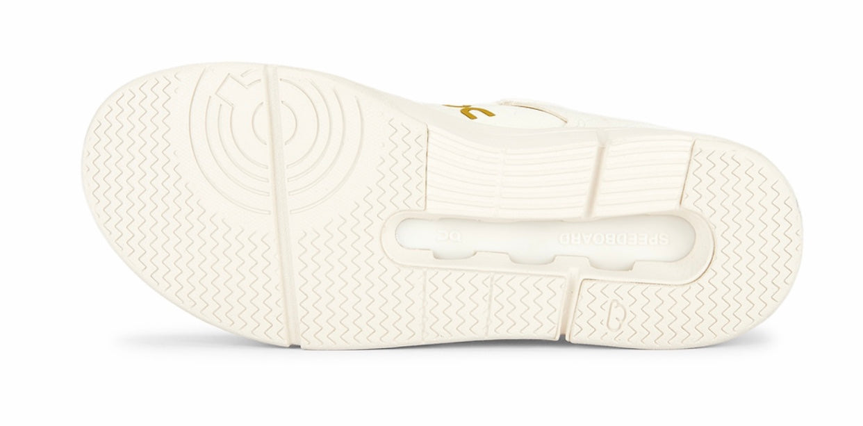 The Roger clubhouse Ace/ Dama