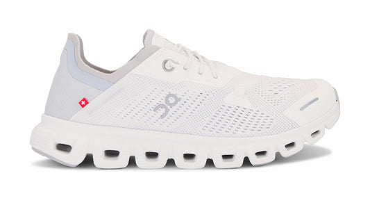 Cloud 6 Coast / Dama