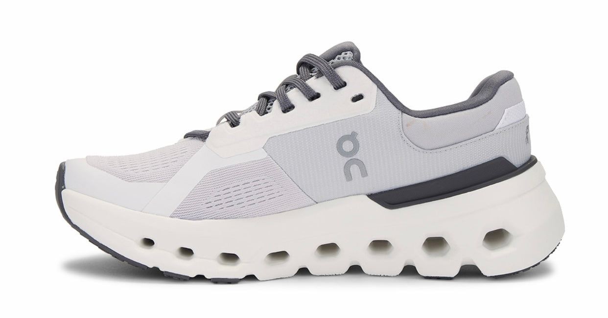 Cloudrunner 2 / Dama