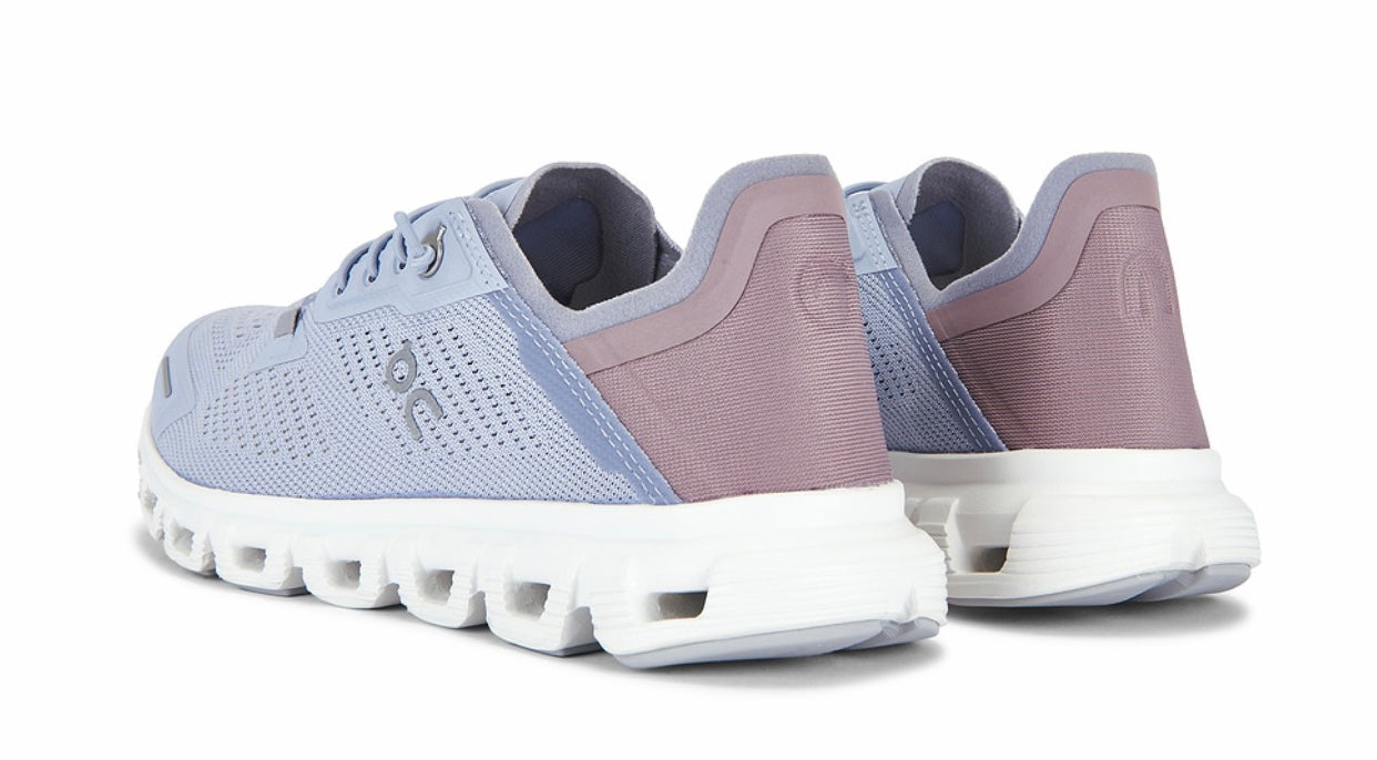 Cloud 6 Coast / Dama