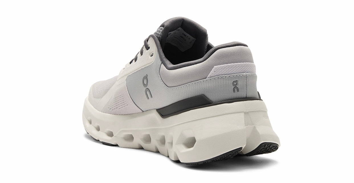 Cloudrunner 2 / Hombre