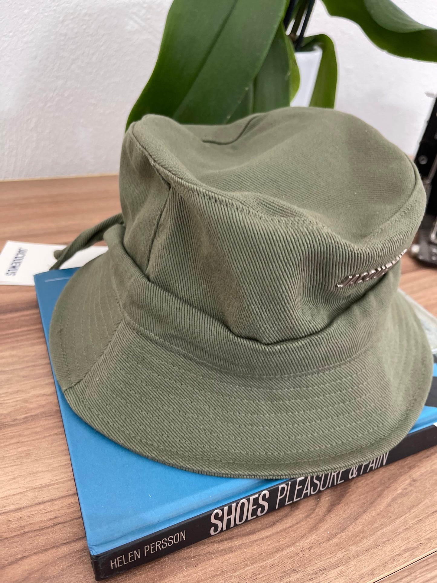 JACQUEMUS bucket hat